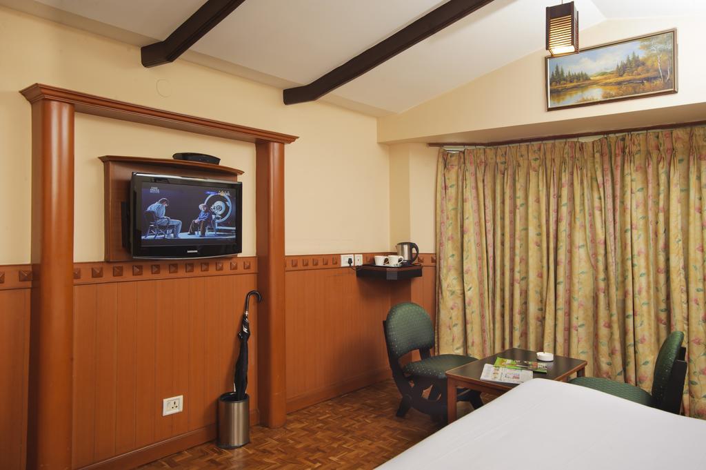 Hilltop Towers Kodaikanal Room photo