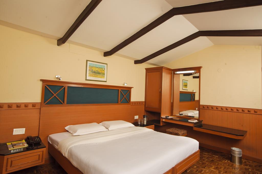 Hilltop Towers Kodaikanal Room photo