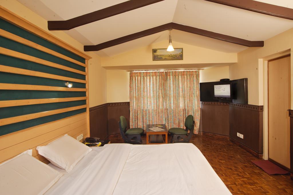 Hilltop Towers Kodaikanal Room photo