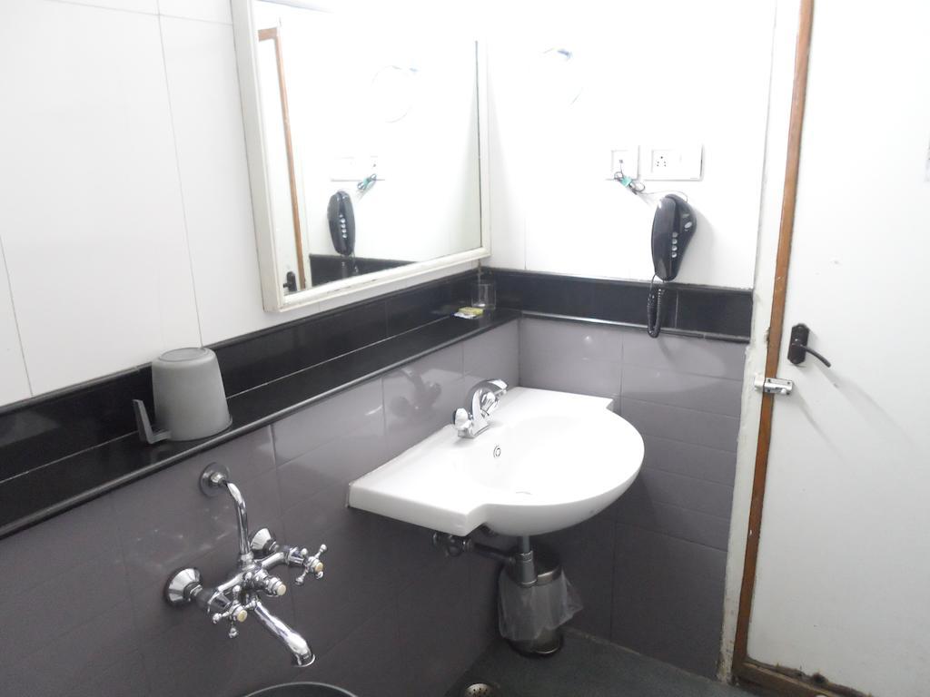Hilltop Towers Kodaikanal Room photo