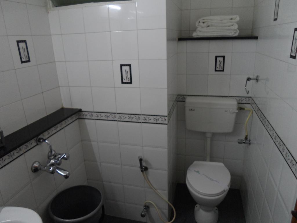 Hilltop Towers Kodaikanal Room photo